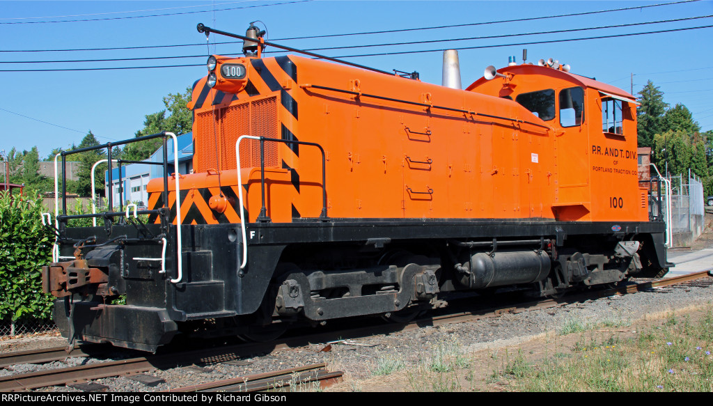 PRTD 100 Locomotive (SW1)